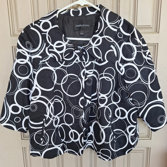 JohnPaul Richard Cropped FullCut Jacket SzL Blk/Wht Print Collar 3/4Sleeves NWOT - Picture 5 of 10